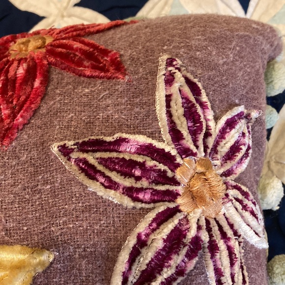 Anthropologie decorative pillow - Picture 6 of 8